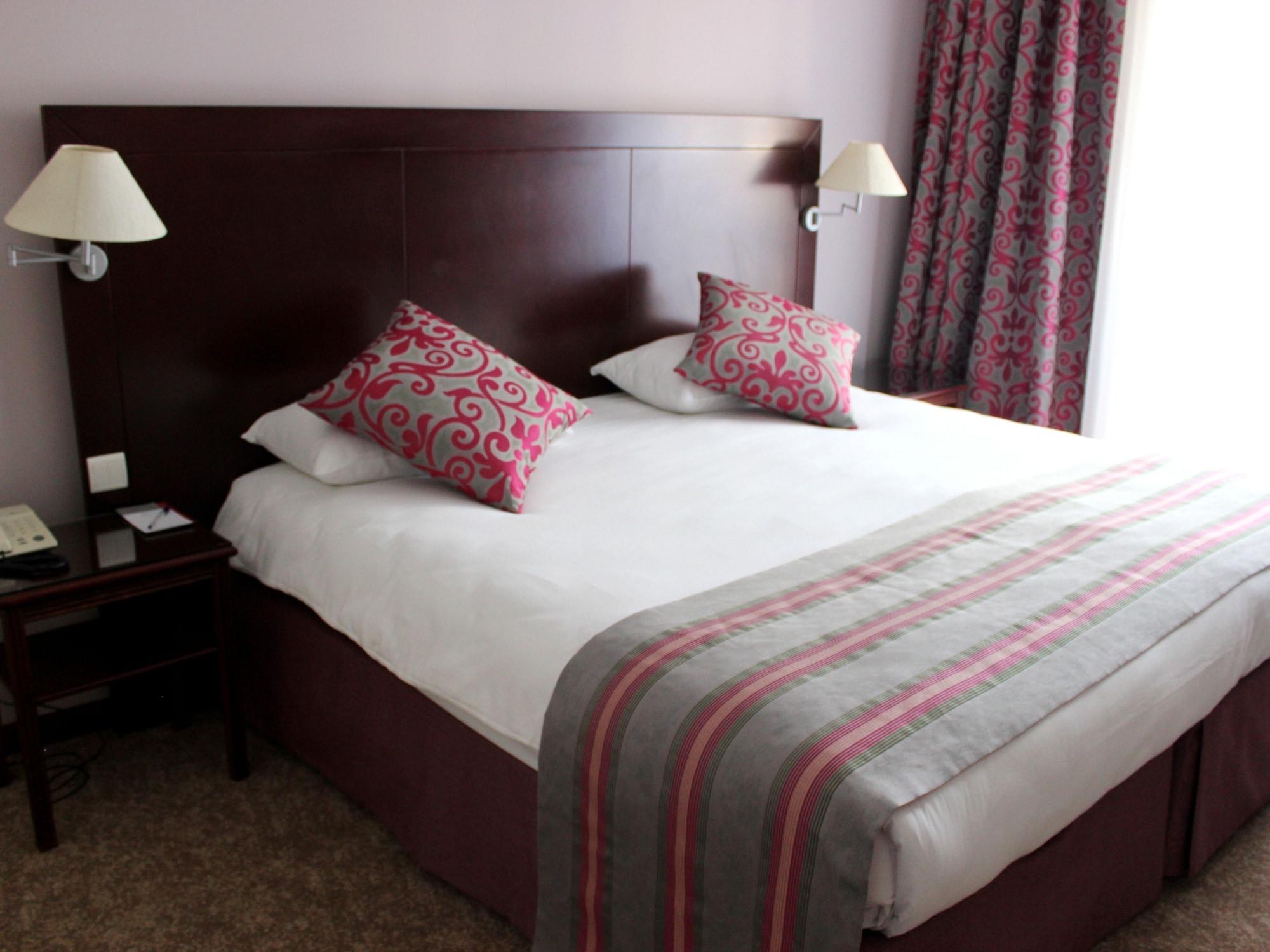 Europe Hotel Ереван Екстериор снимка