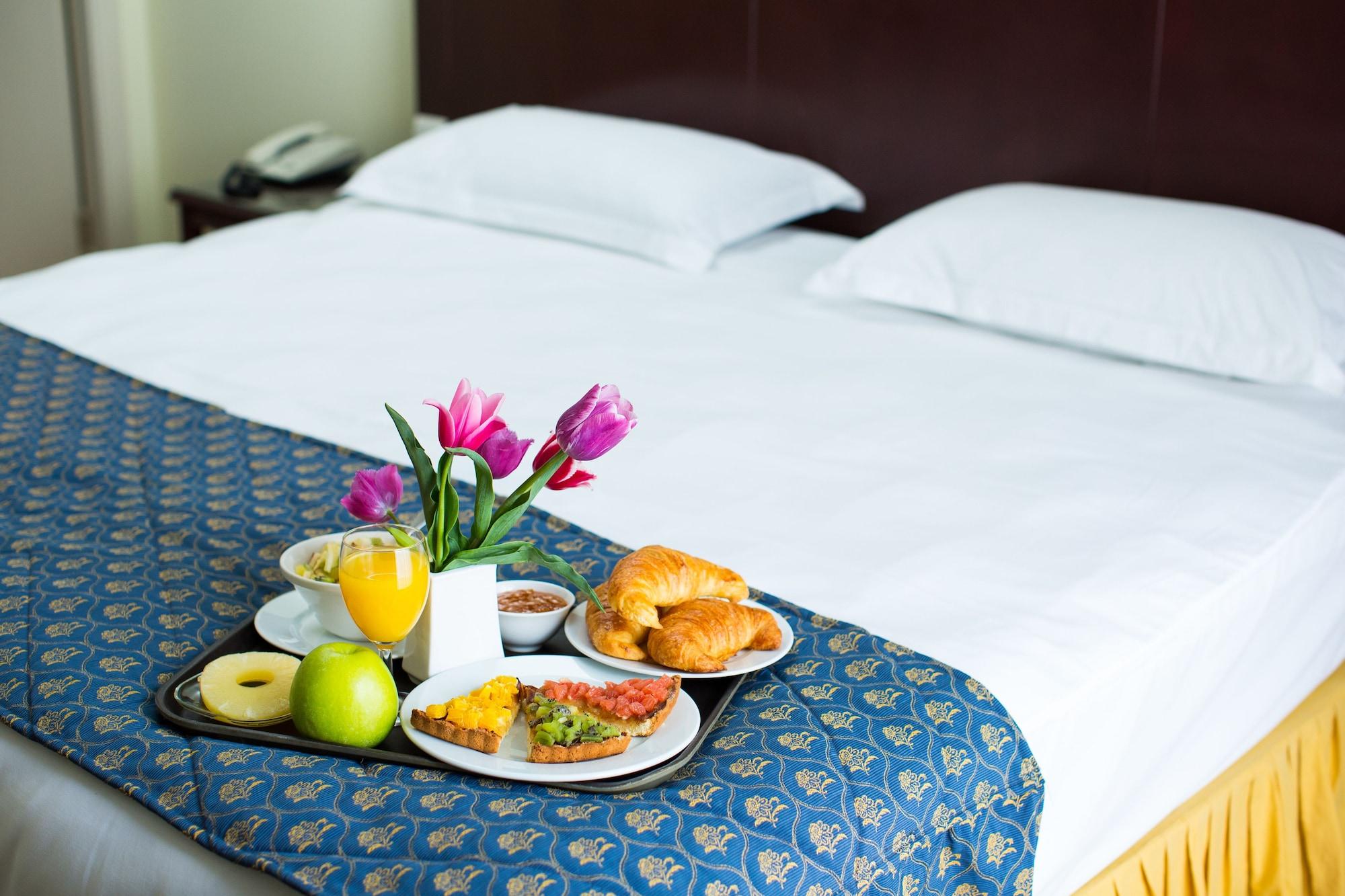 Europe Hotel Ереван Екстериор снимка