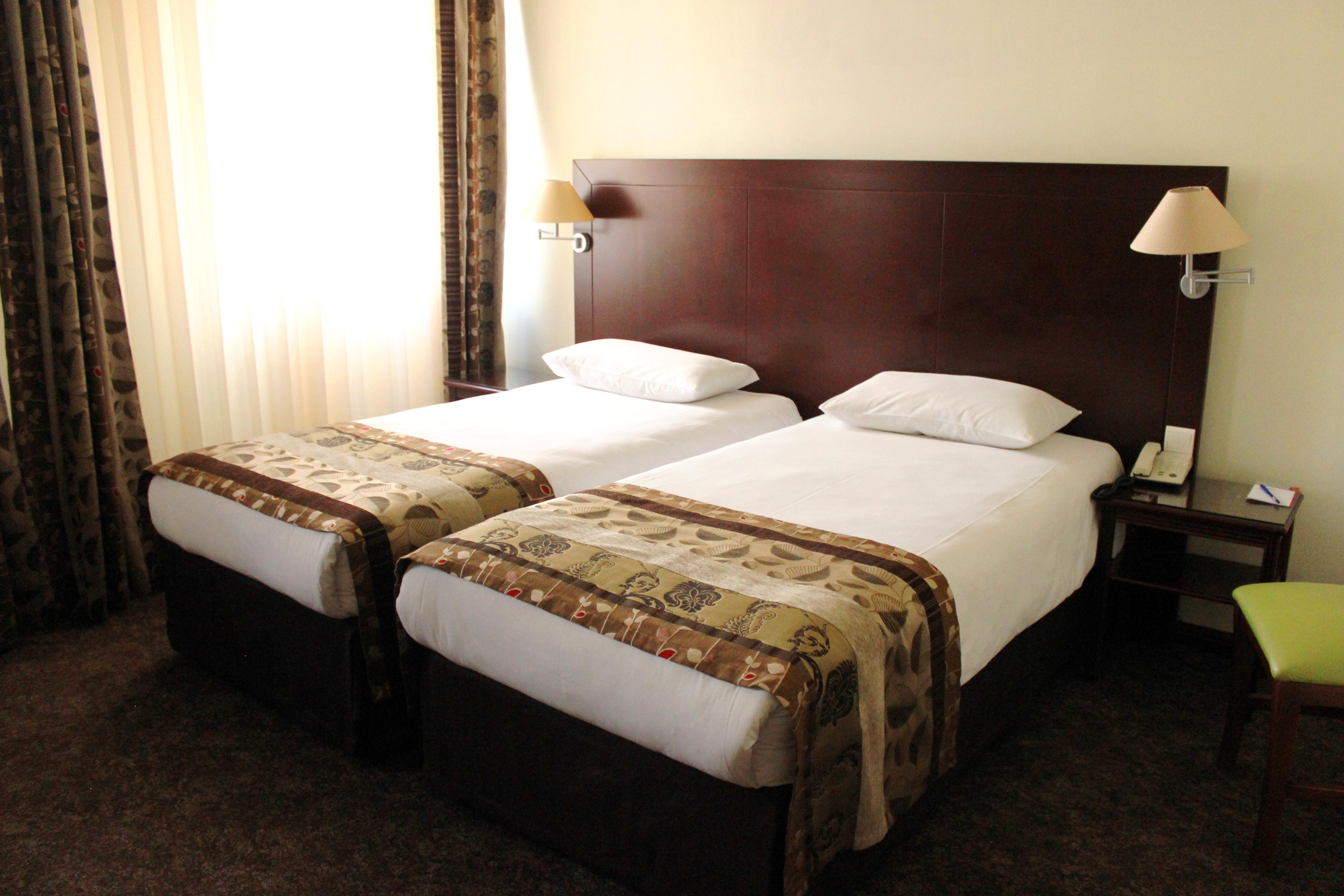 Europe Hotel Ереван Екстериор снимка