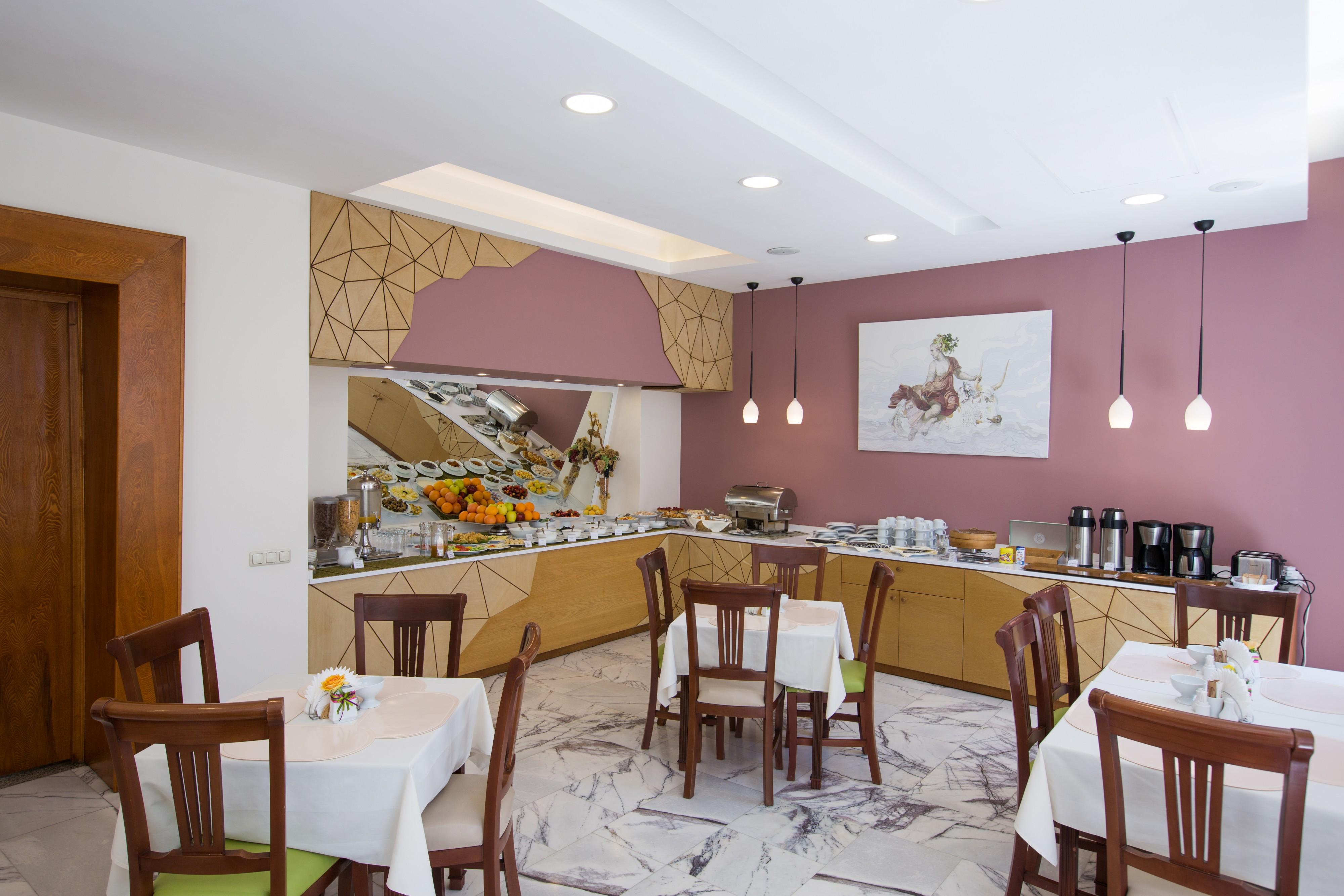 Europe Hotel Ереван Екстериор снимка