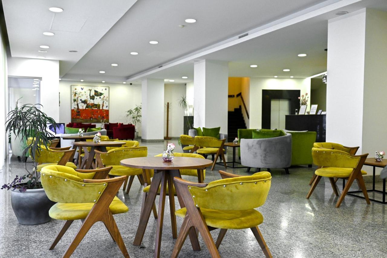 Europe Hotel Ереван Екстериор снимка