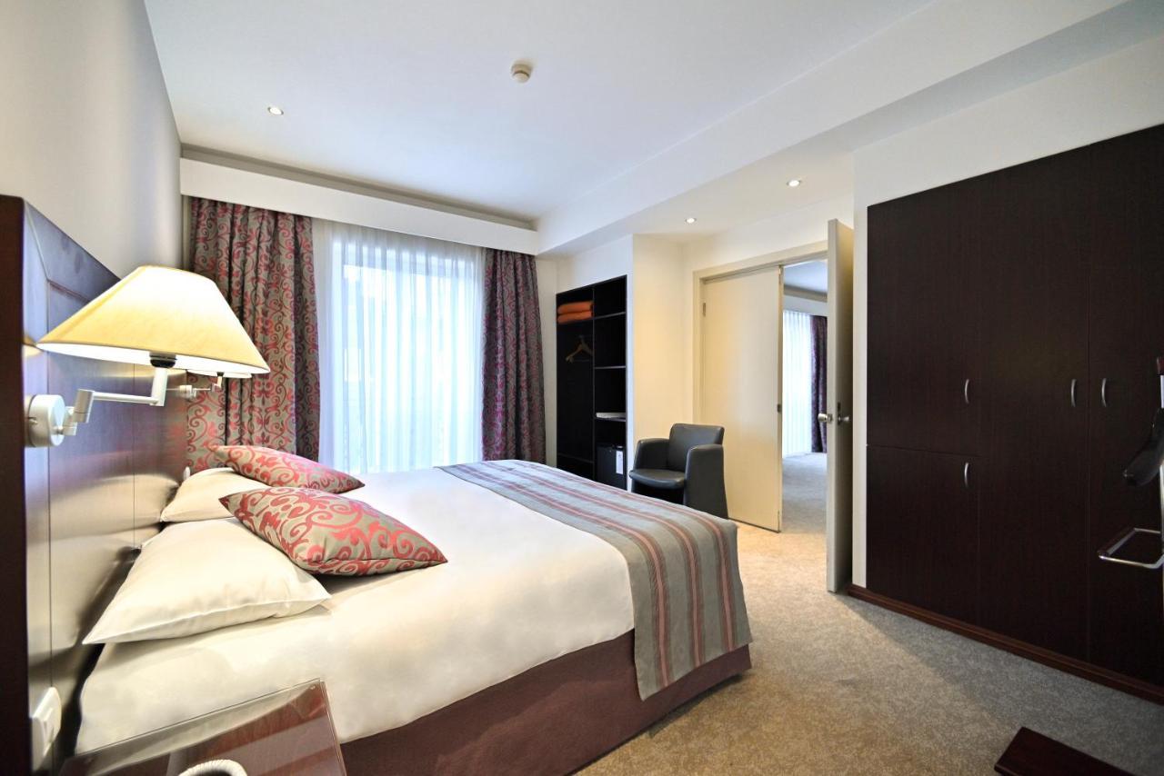 Europe Hotel Ереван Екстериор снимка