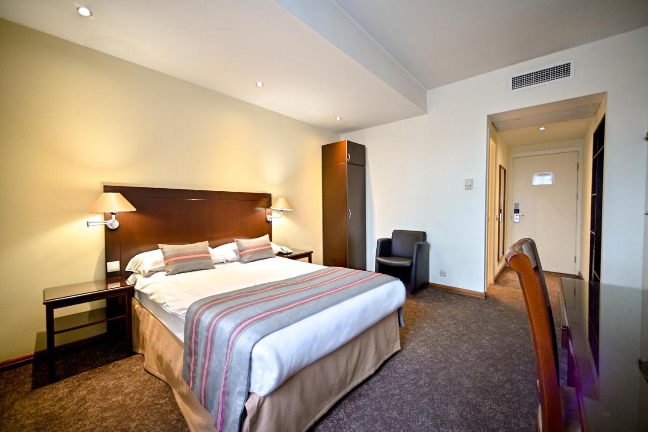 Europe Hotel Ереван Екстериор снимка