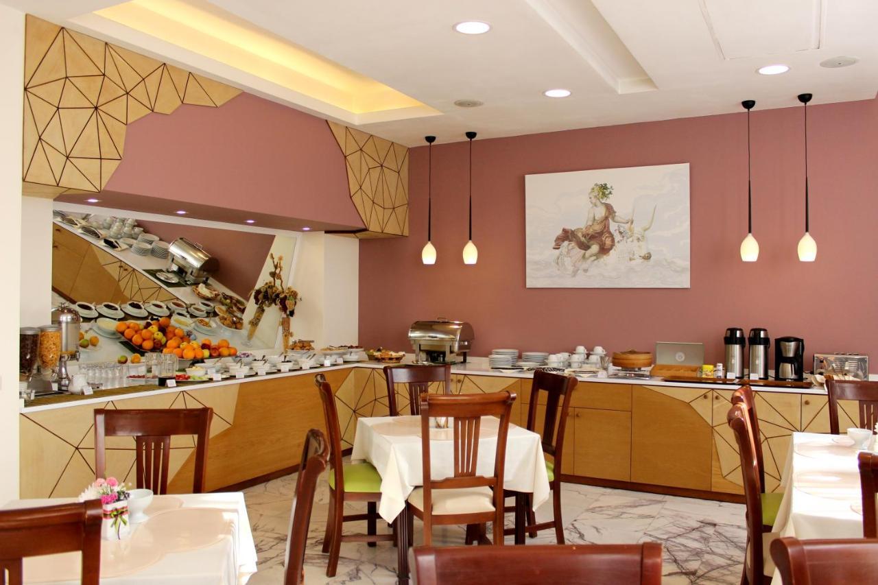 Europe Hotel Ереван Екстериор снимка
